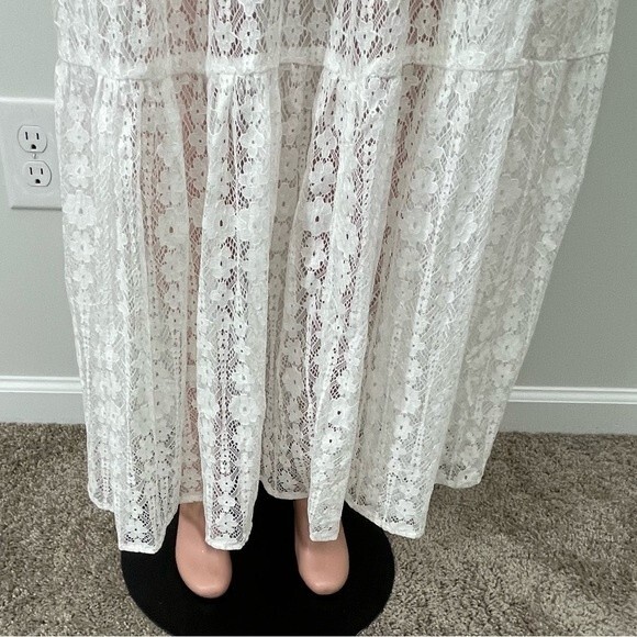 NWT Entro Ruffle Sleeve Eyelet Lace Maxi Dress Size SMALL - Picture 5 of 10